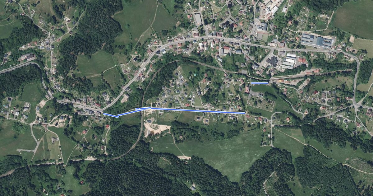 Маршрут [Ž] Lučany nad Nisou – Lučany nad Nisou žst на спутниковом снимке