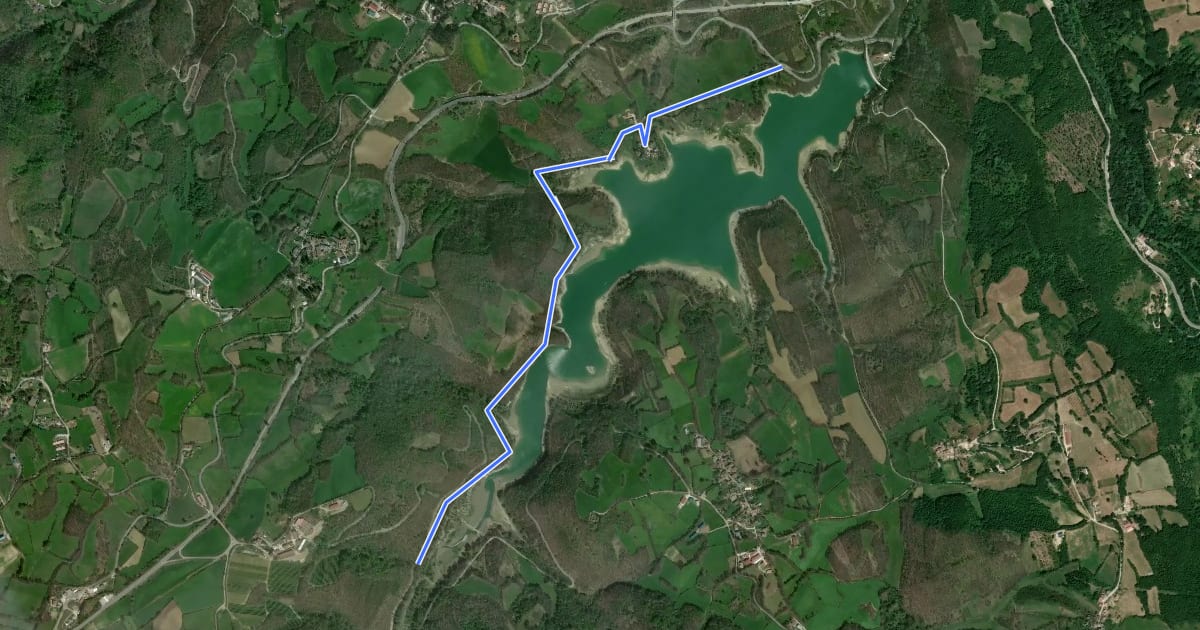 Маршрут Lungo lago lato Conche на спутниковом снимке