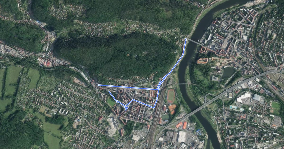Маршрут [M] Děčín - Jílové на спутниковом снимке