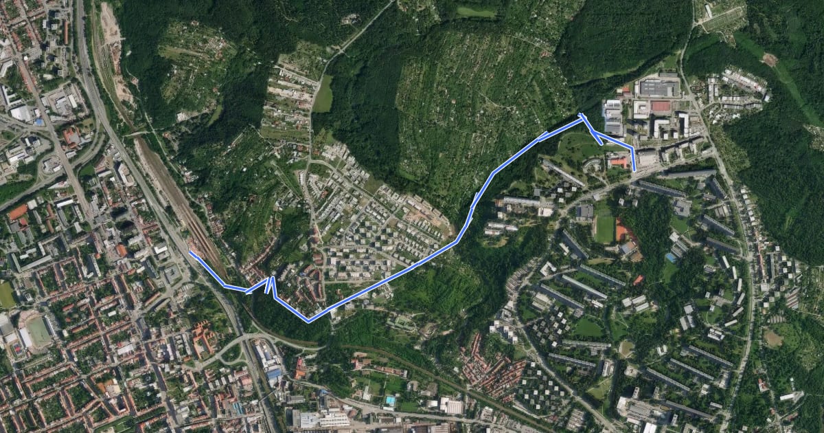 Маршрут [M] Královo Pole (ŽST),bus - Brno-Lesná,Haškova (BUS) на спутниковом снимке