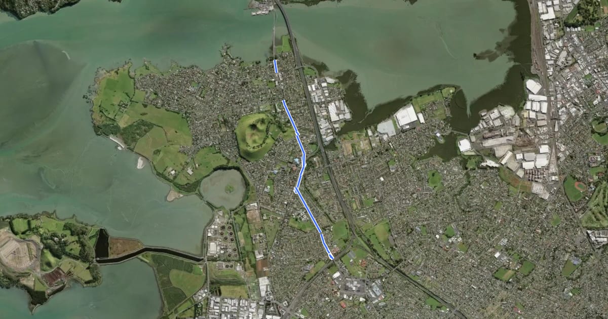 Маршрут Māngere West Cycleway на спутниковом снимке