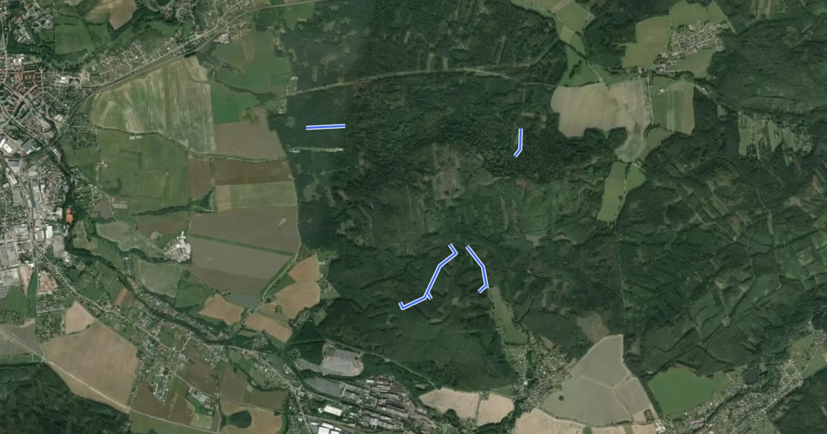 Маршрут [M] Žďárské studánky - odbočky на спутниковом снимке