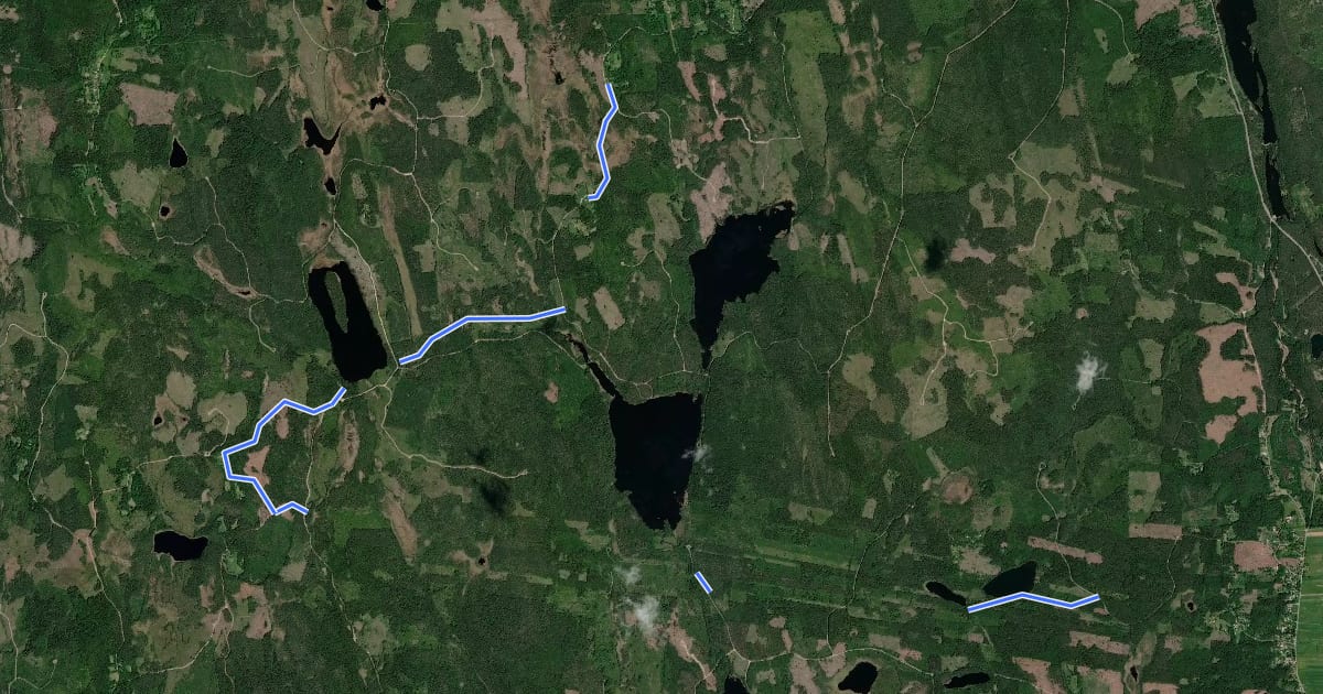 Маршрут Mårtens och Kullens kyrkstigar на спутниковом снимке