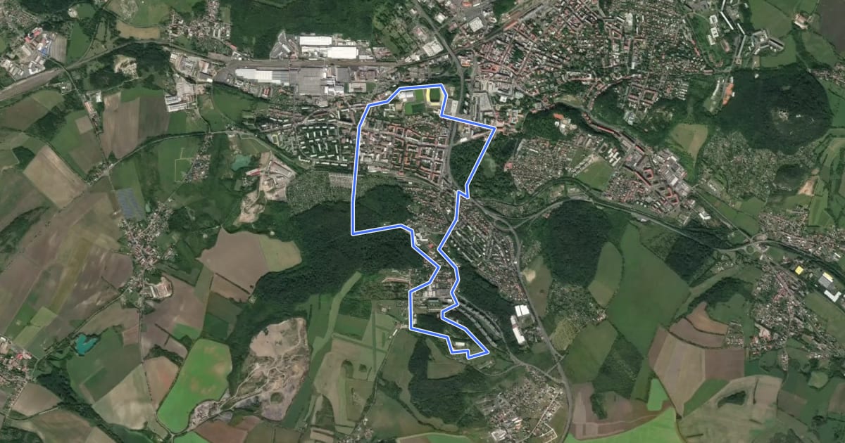 Маршрут [M] Teplice - modrý vycházkový okruh на спутниковом снимке