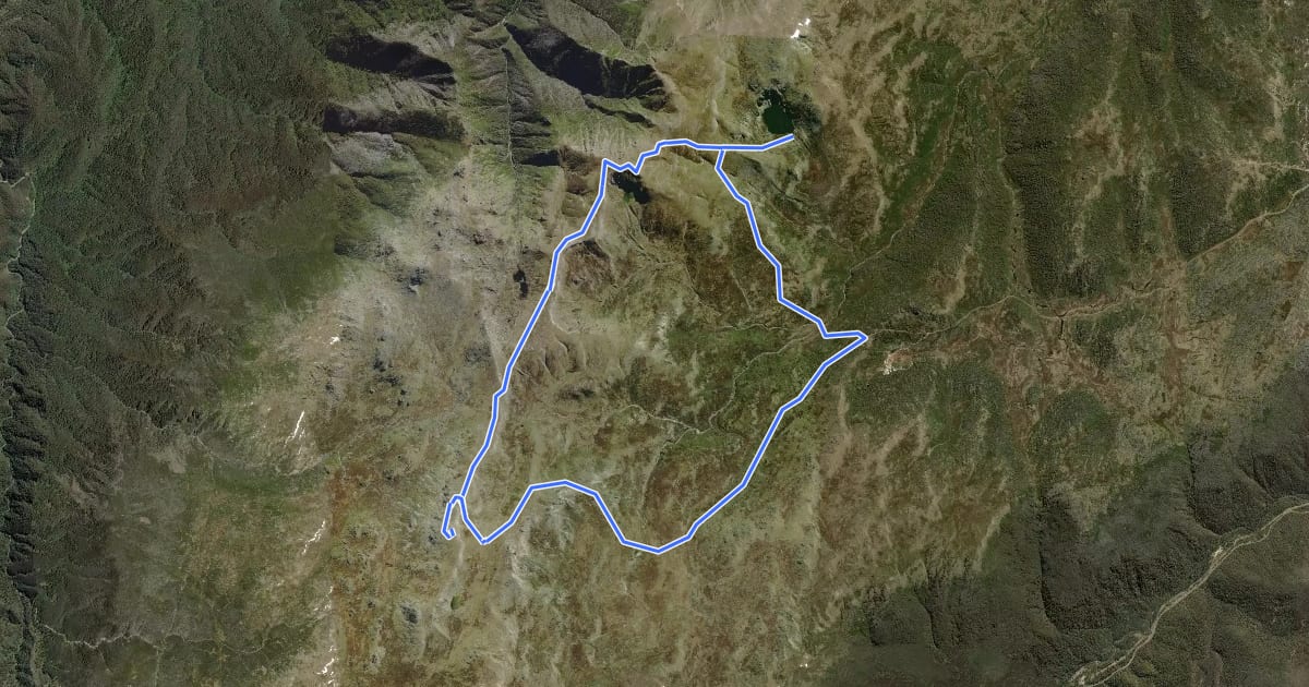 Маршрут Main Range Walking Track на спутниковом снимке