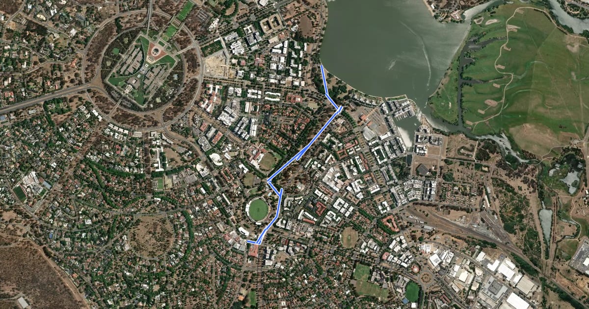 Маршрут Manuka to Lake Burley Griffin на спутниковом снимке