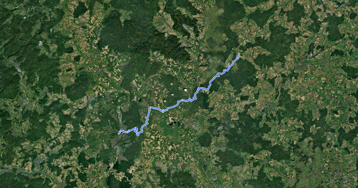 Маршрут Marburg-Wartburg-Pfad на спутниковом снимке