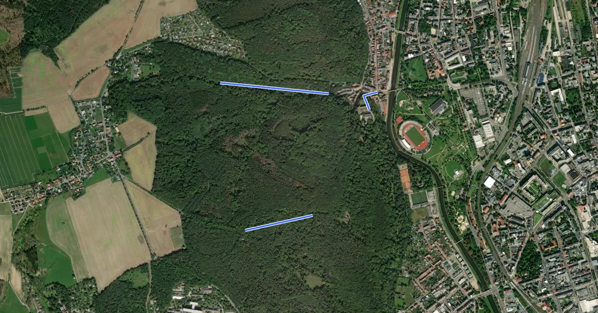 Маршрут markierter Wanderweg (green_backslash) на спутниковом снимке