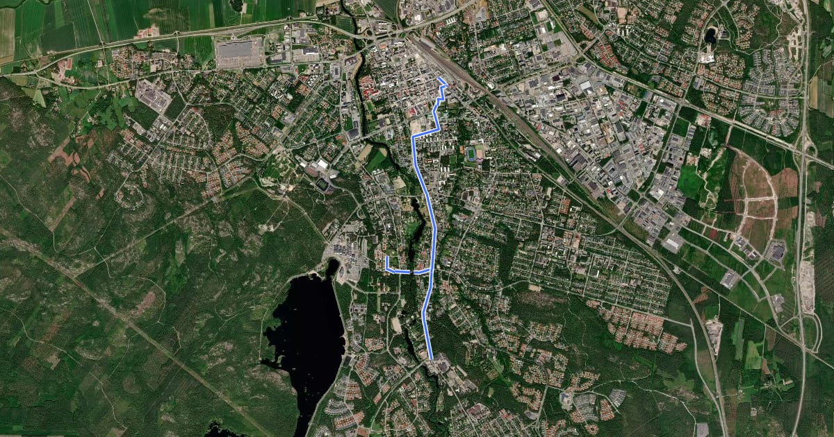 Маршрут Matkakeskus - Lakeudenpuisto - Aalto-Keskus - Piiri - Törnävä на спутниковом снимке