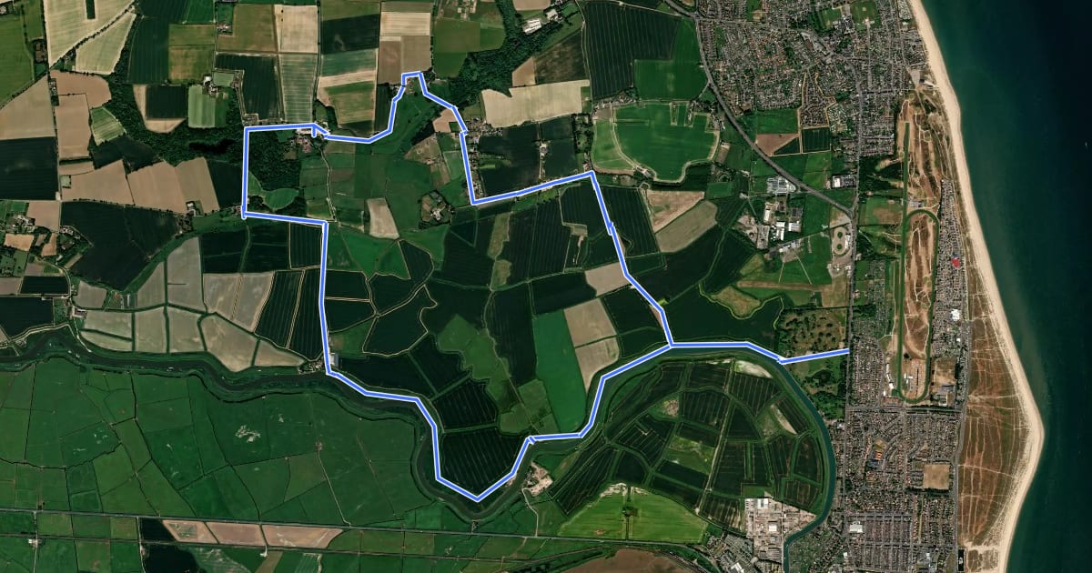Маршрут Mautby Marsh Circular Walk на спутниковом снимке