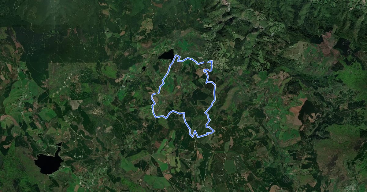 Маршрут mazamet VTT vert на спутниковом снимке