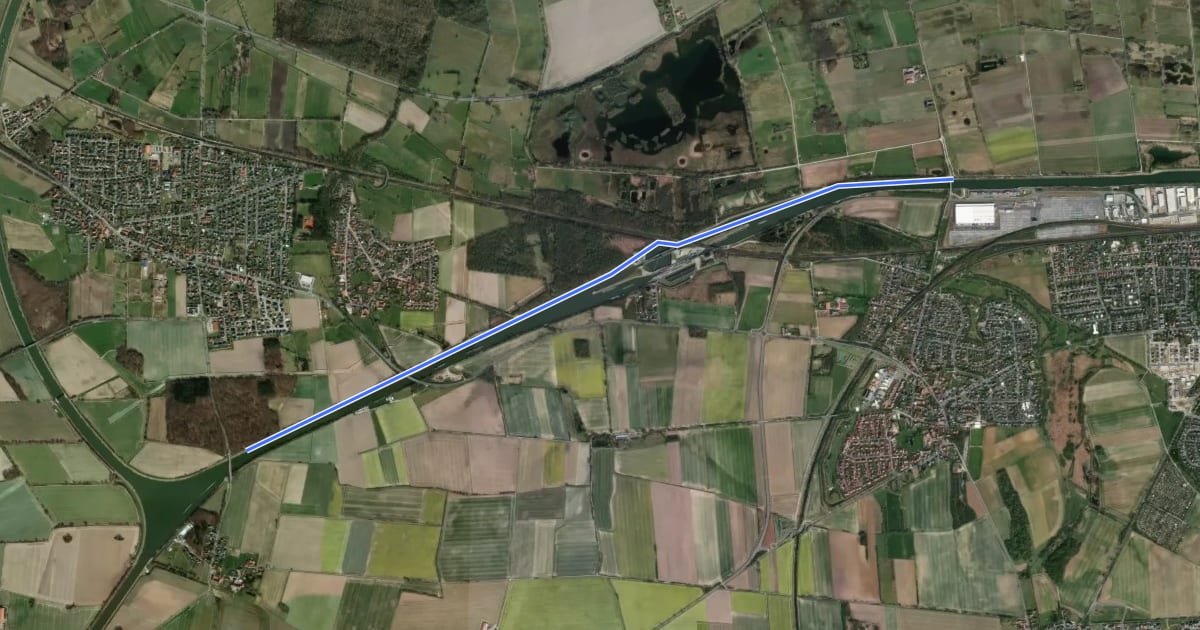 Маршрут Mittellandkanal Nord Abzweig Calberlah (77) - Mittellandkanal Nord Abzweig Sülfeld (00) на спутниковом снимке
