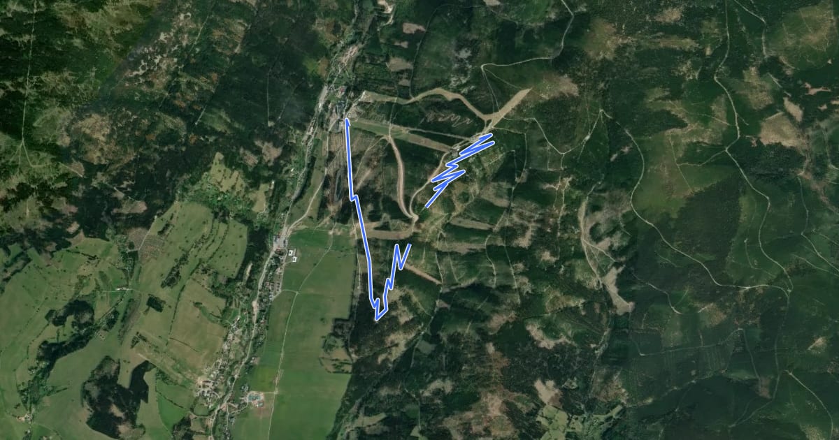 Маршрут modrá - Selský flow trail на спутниковом снимке