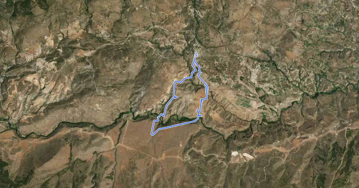 Маршрут Molino del Río y Fuente de los Naranjos на спутниковом снимке