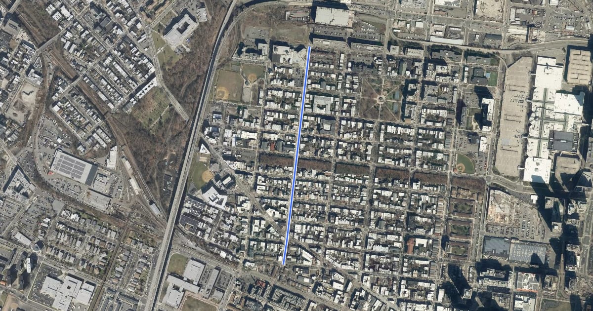 Маршрут Monmouth Street на спутниковом снимке
