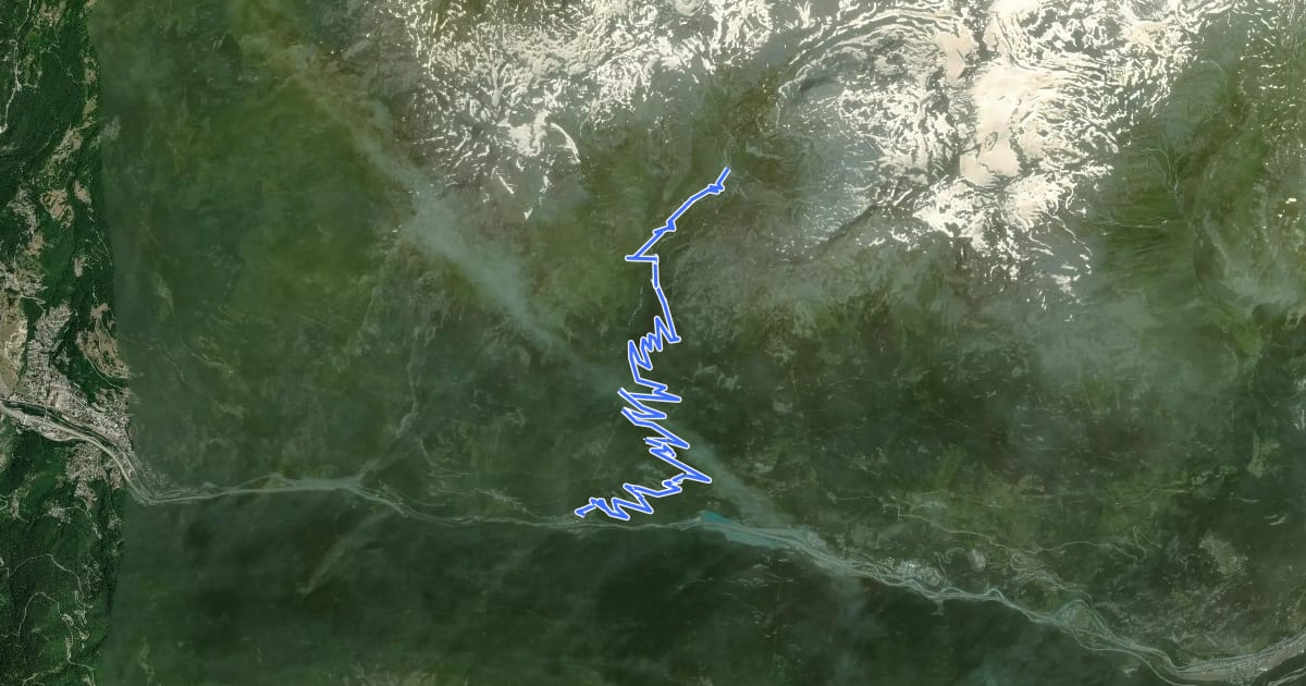 Маршрут Montée de Plan Bouchet par l'Arcelin на спутниковом снимке