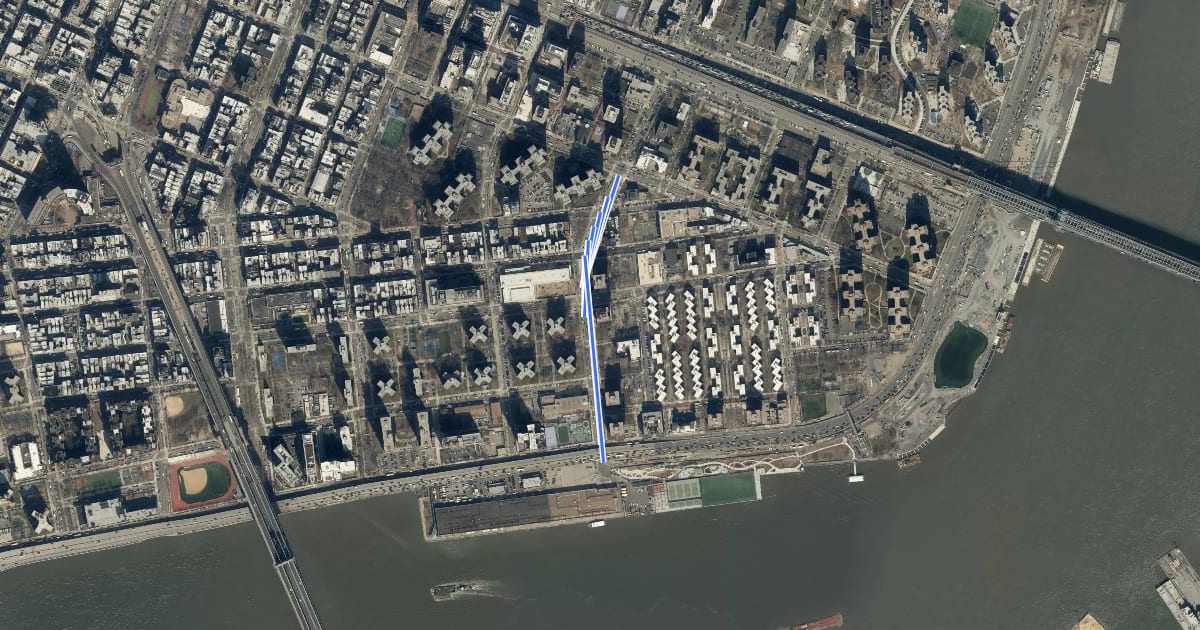 Маршрут Montgomery Street на спутниковом снимке
