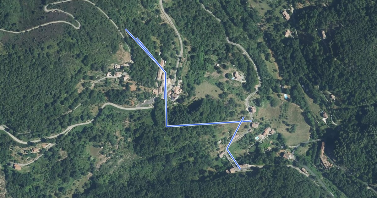 Маршрут Moulin Lacoste - La Haute Blachère на спутниковом снимке