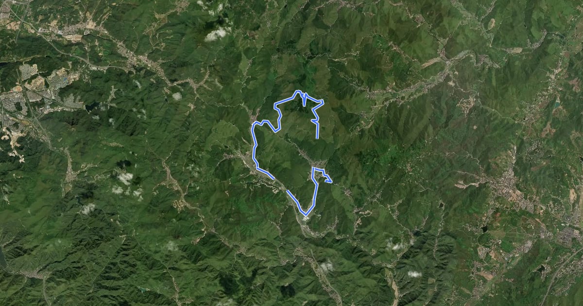 Маршрут Mount Tianquan Class V Trail на спутниковом снимке