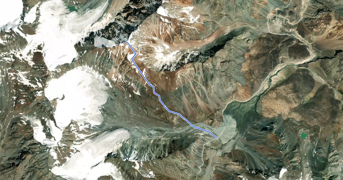 Маршрут Mount Yunam на спутниковом снимке