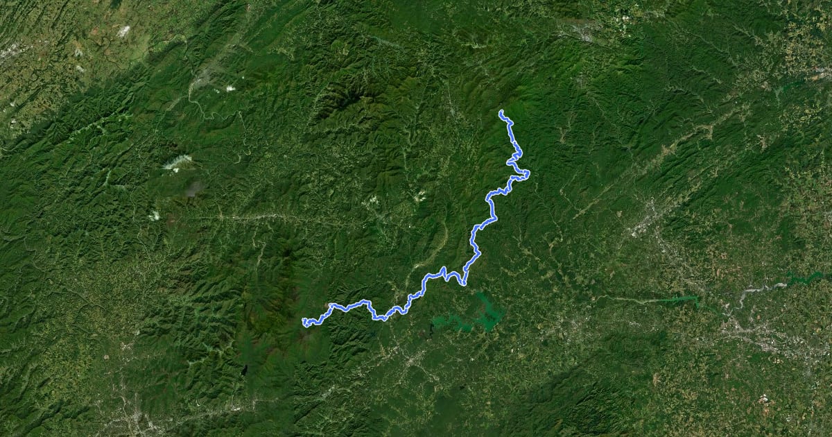 Маршрут Mountains-to-Sea Trail: Segment 4 на спутниковом снимке