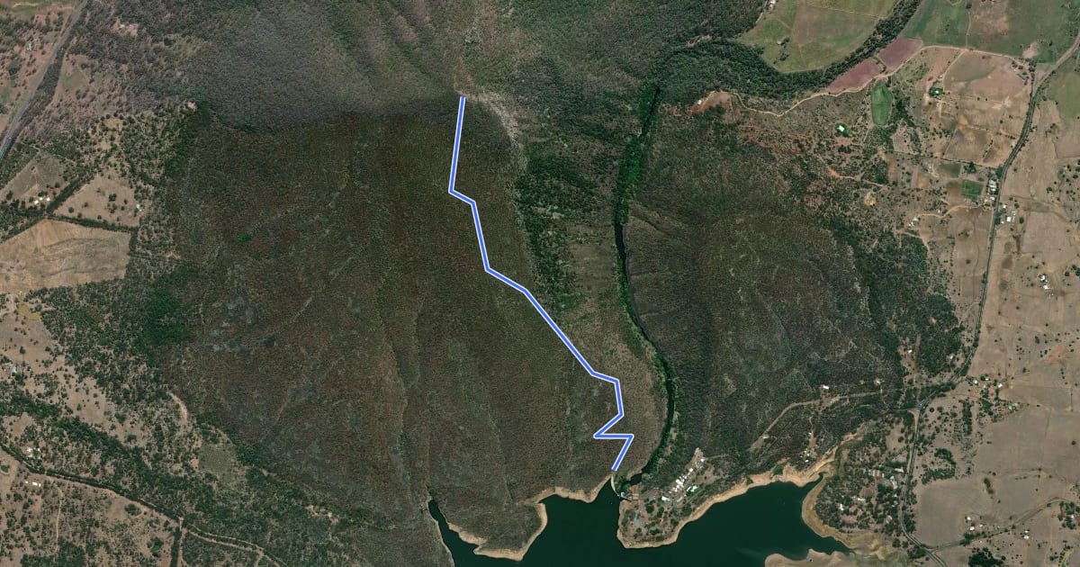 Маршрут Mt Edwards Summit на спутниковом снимке