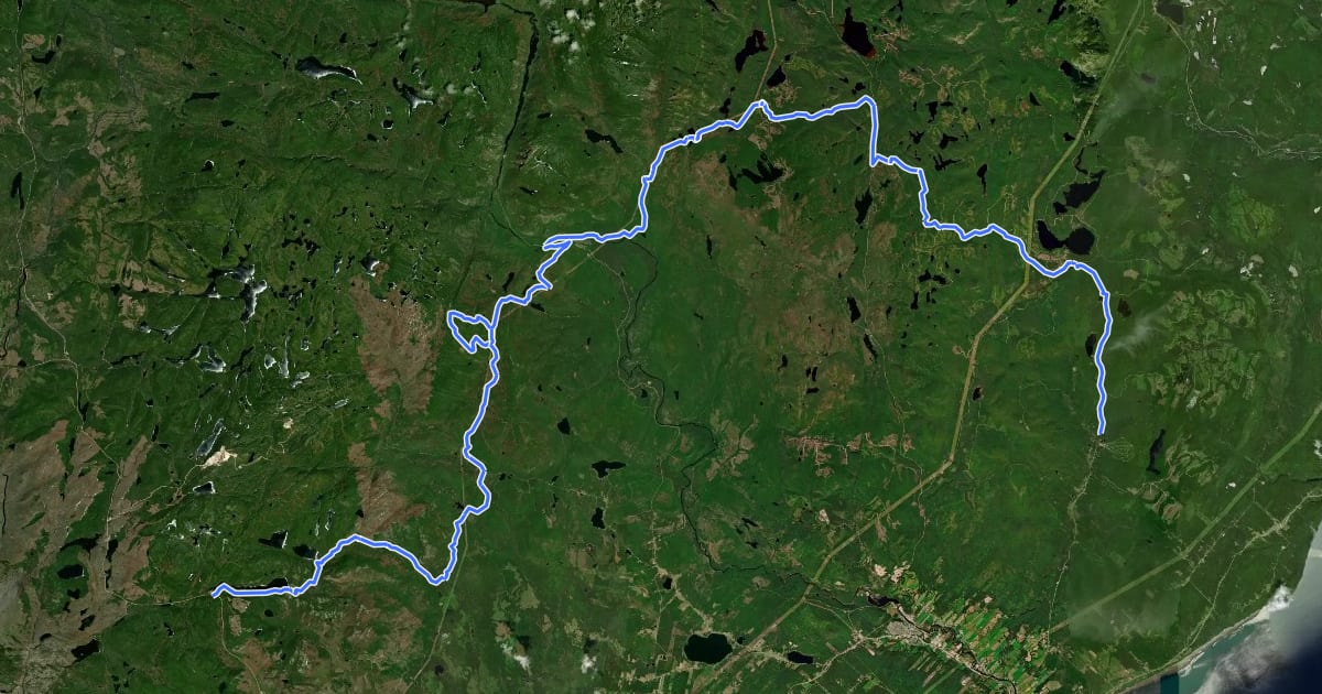 Маршрут MTB La Traversée de Charlevoix на спутниковом снимке