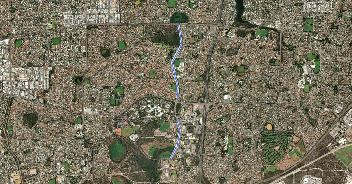 Маршрут Murdoch Drive Shared Path на спутниковом снимке