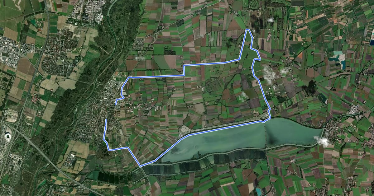 Маршрут MVV Wanderweg Quadrat на спутниковом снимке