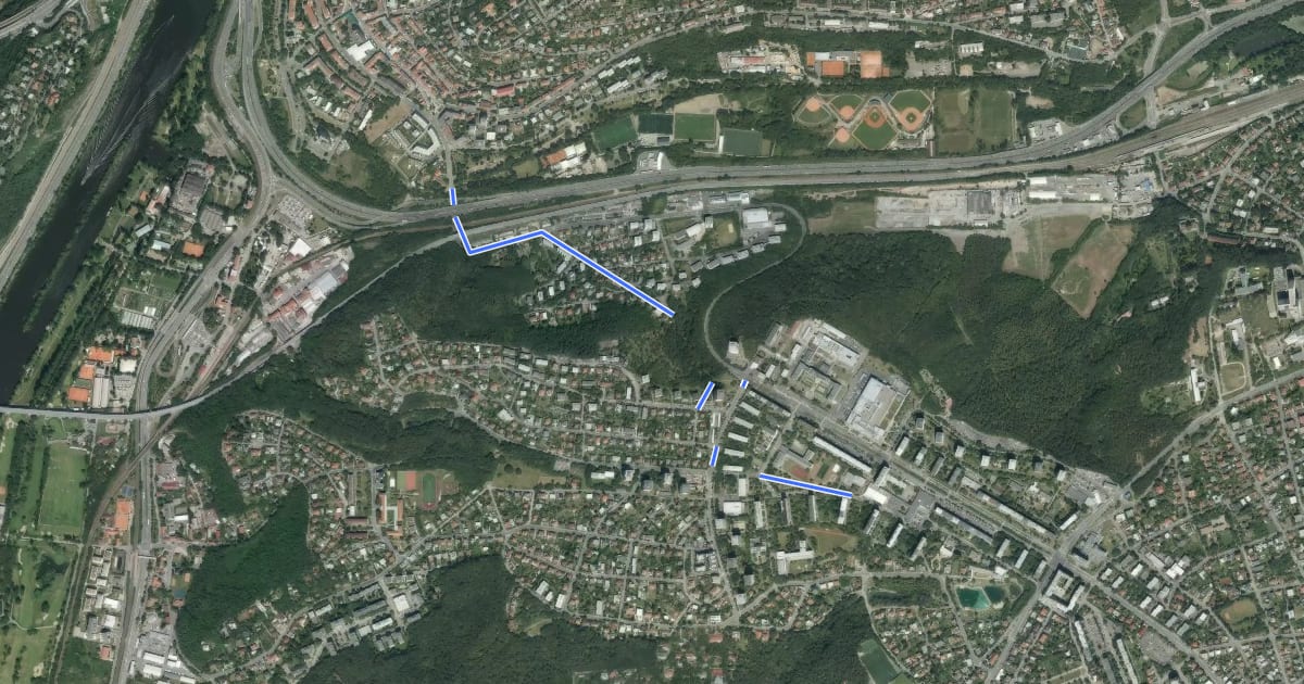 Маршрут Nástupní na Novodvorskou, part of A403 planned route на спутниковом снимке