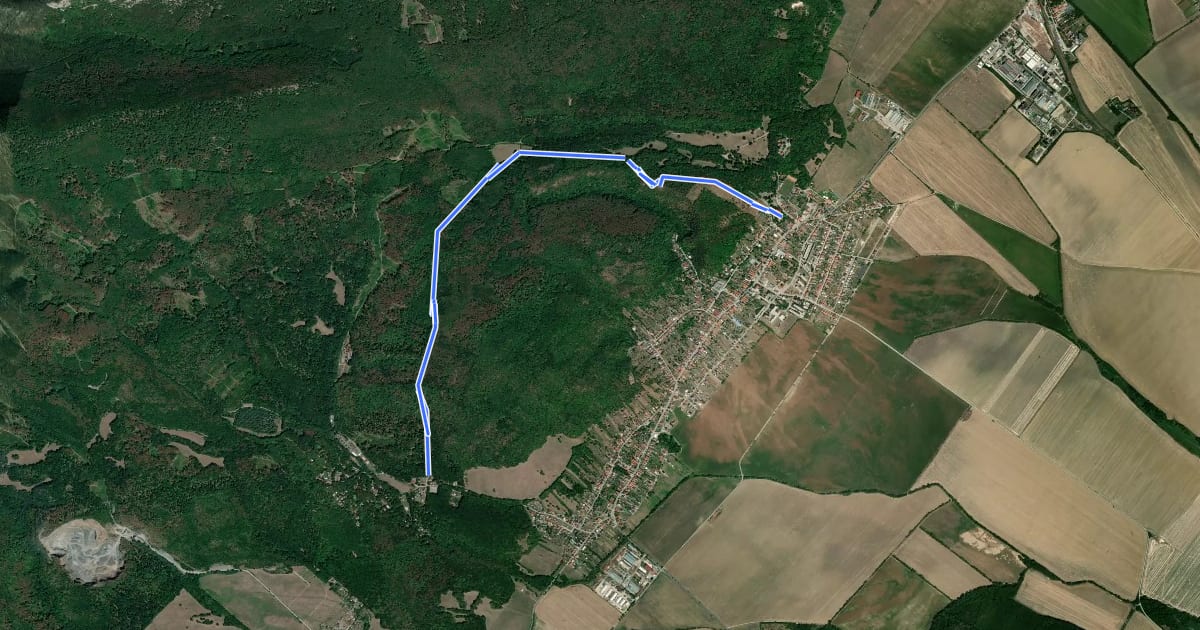 Маршрут Náučný chodník Smolenický kras на спутниковом снимке