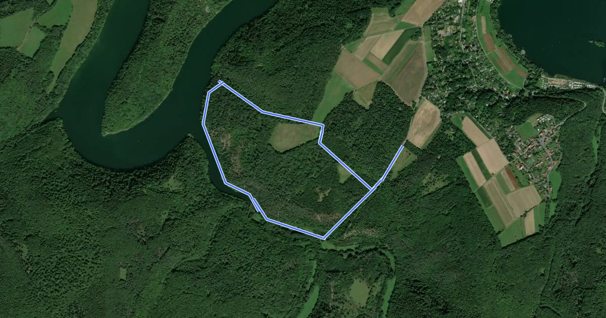 Маршрут Nationalparkrundweg Bloßenberg-Route на спутниковом снимке