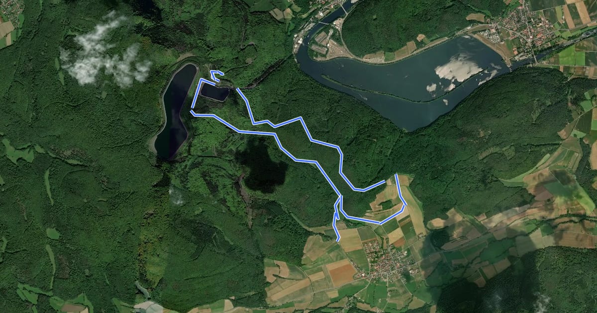 Маршрут Nationalparkrundweg Heimbach-Route на спутниковом снимке