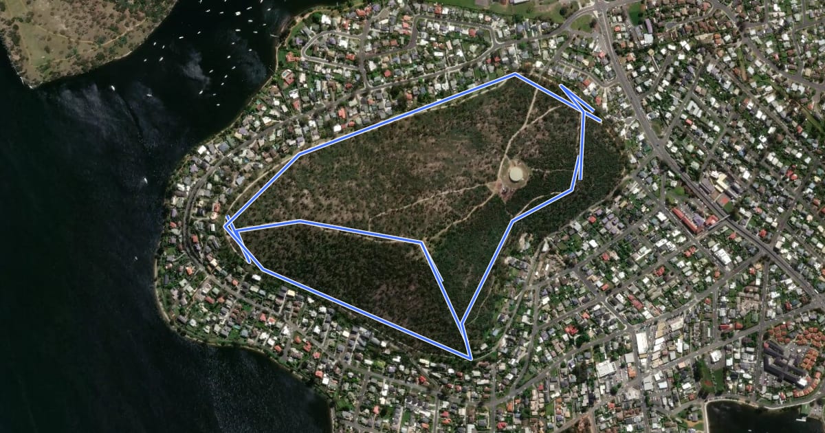 Маршрут Natone Hill Bush Trail на спутниковом снимке