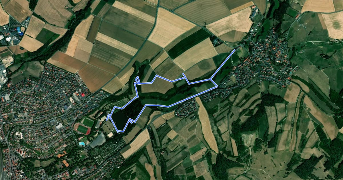 Маршрут Naturlehrpfad Haselsee-Hofberg-Großenbach на спутниковом снимке