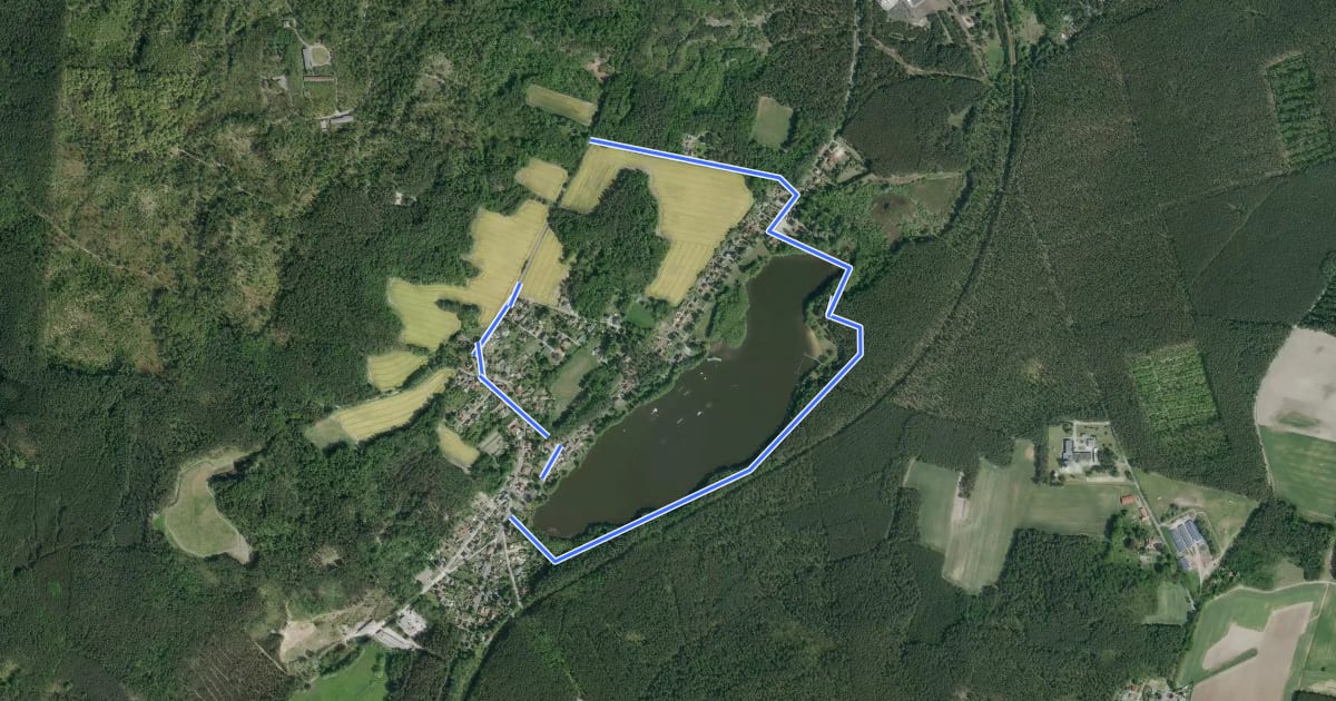 Маршрут Naturlehrpfad Petersdorfer See на спутниковом снимке