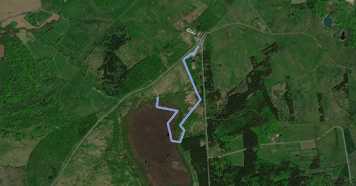 Маршрут Naturlehrpfad Schwarzes Moor на спутниковом снимке