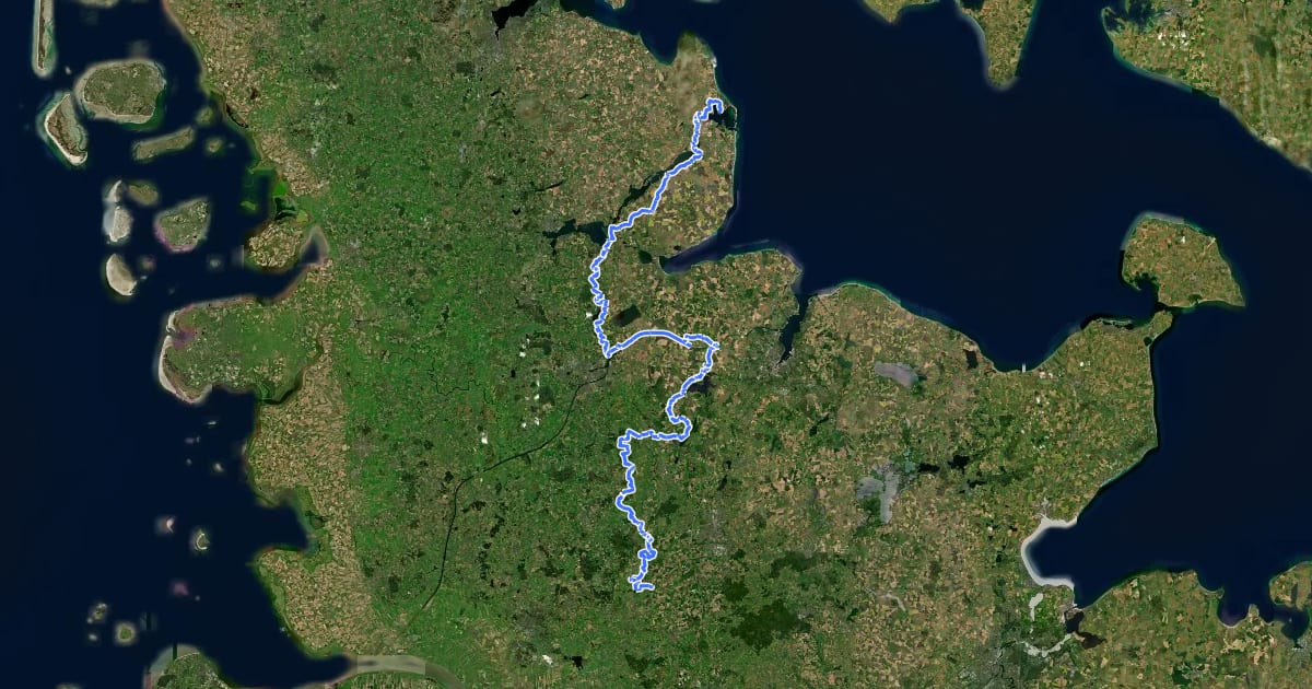 Маршрут Naturparkwanderweg на спутниковом снимке
