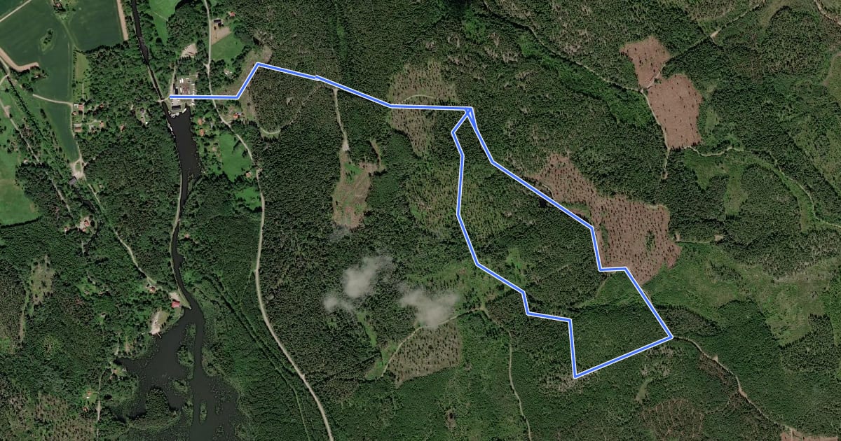 Маршрут Naturstig till Hjälmarshällen на спутниковом снимке