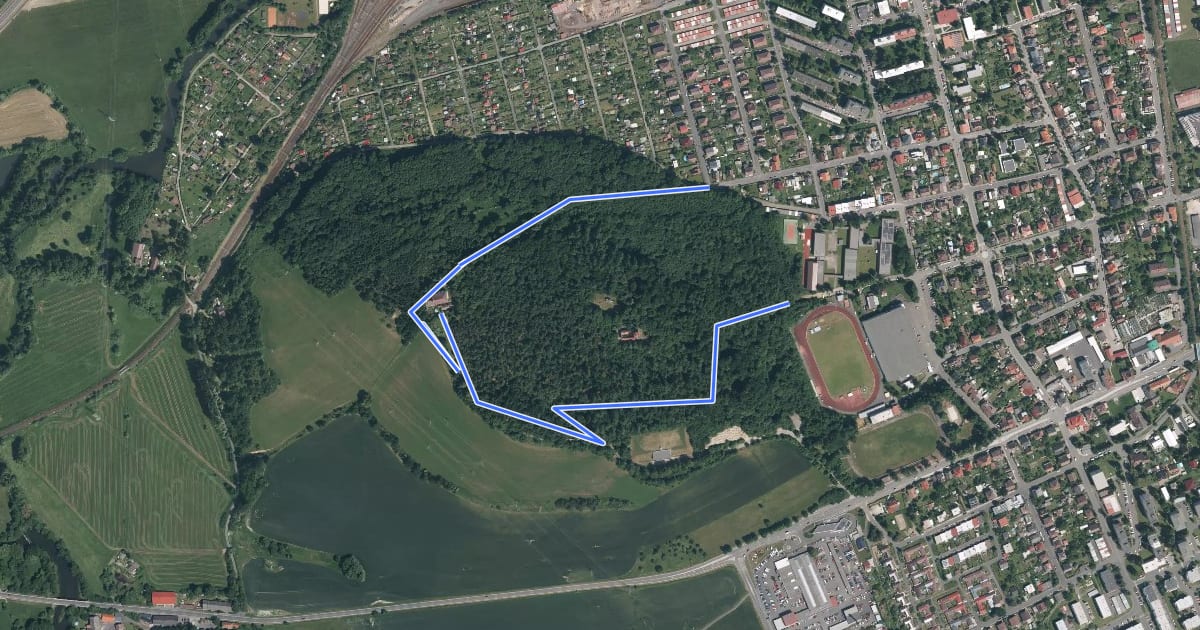 Маршрут Naučná stezka Hůrka на спутниковом снимке