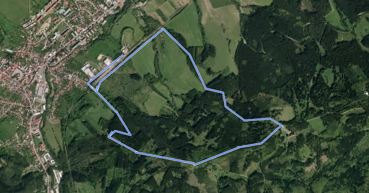 Маршрут Naučná stezka Královec на спутниковом снимке