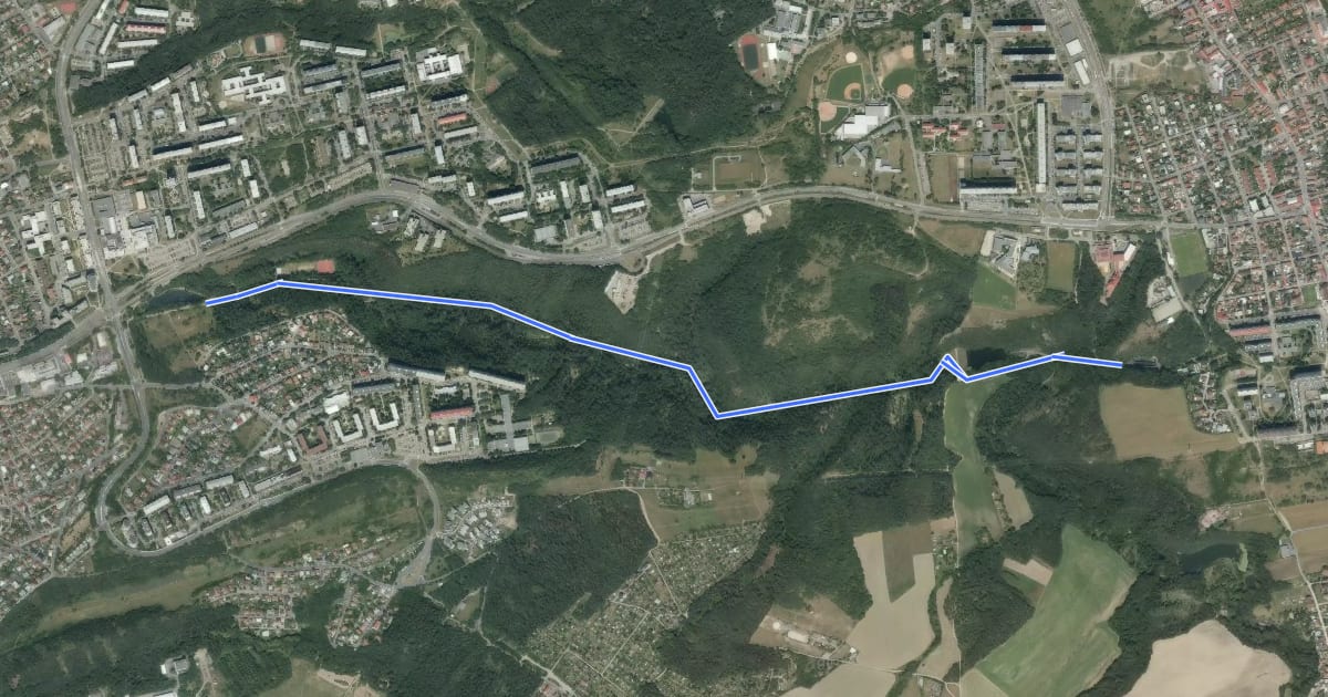 Маршрут naučná stezka Modřanskou roklí на спутниковом снимке