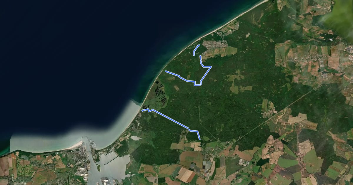 Маршрут Nebenwanderwege (grün) Rostocker Heide на спутниковом снимке
