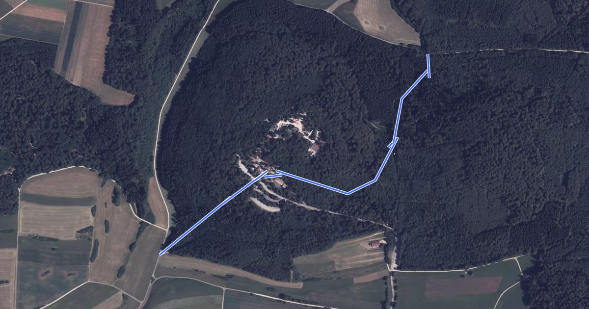 Маршрут Nebenweg des Schwäbischen Albvereins (rote Gabel) на спутниковом снимке