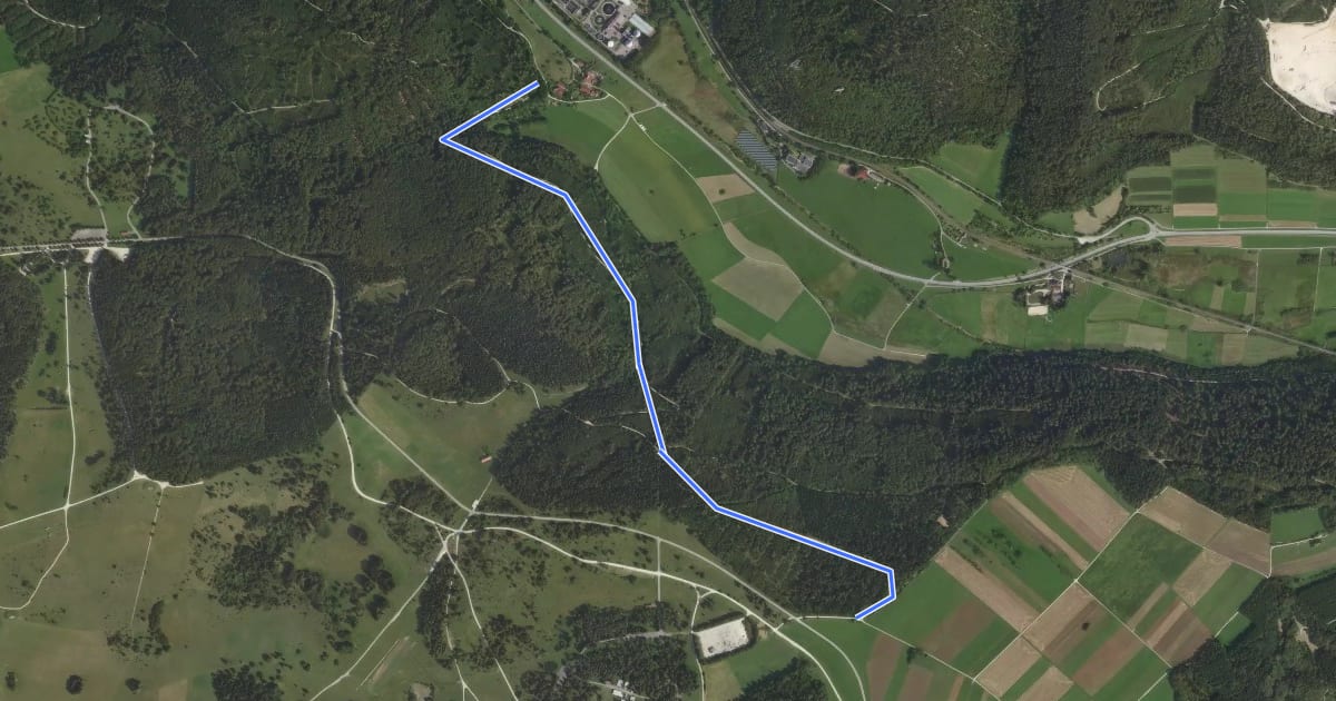Маршрут Nebenweg - Ebingen - Weg Nr. 5 - Von Weg Nr. 4 - Ehestetter Hof - Richtung Frohnstetten bis Markungsgrenze Strassberg на спутниковом снимке