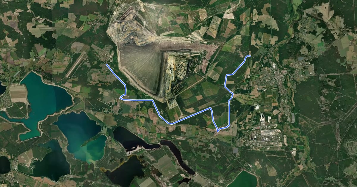 Маршрут Niederlausitzer Bergbautour (Alternativroute Spremberg - Welzow) на спутниковом снимке