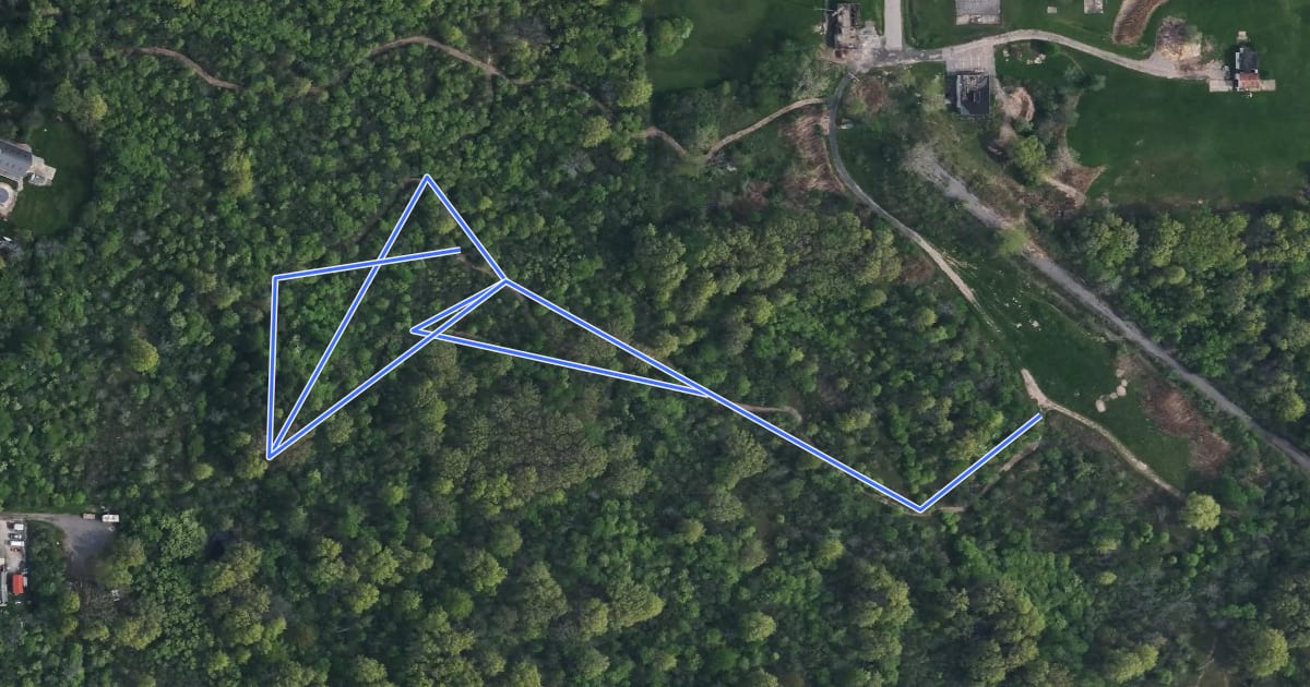Маршрут Nike Base Trails - Yellow Trail на спутниковом снимке