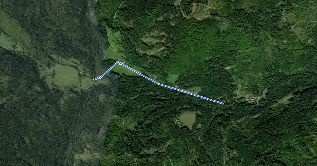 Маршрут Nordwaldkammweg Verbindungsweg V13 на спутниковом снимке