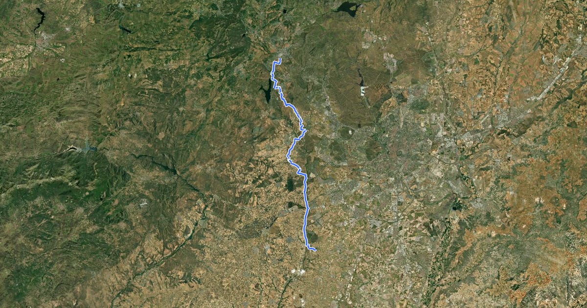 Маршрут Norte-Sur. De Collado Villalba (y San Yago) a Serranillos del Valle на спутниковом снимке