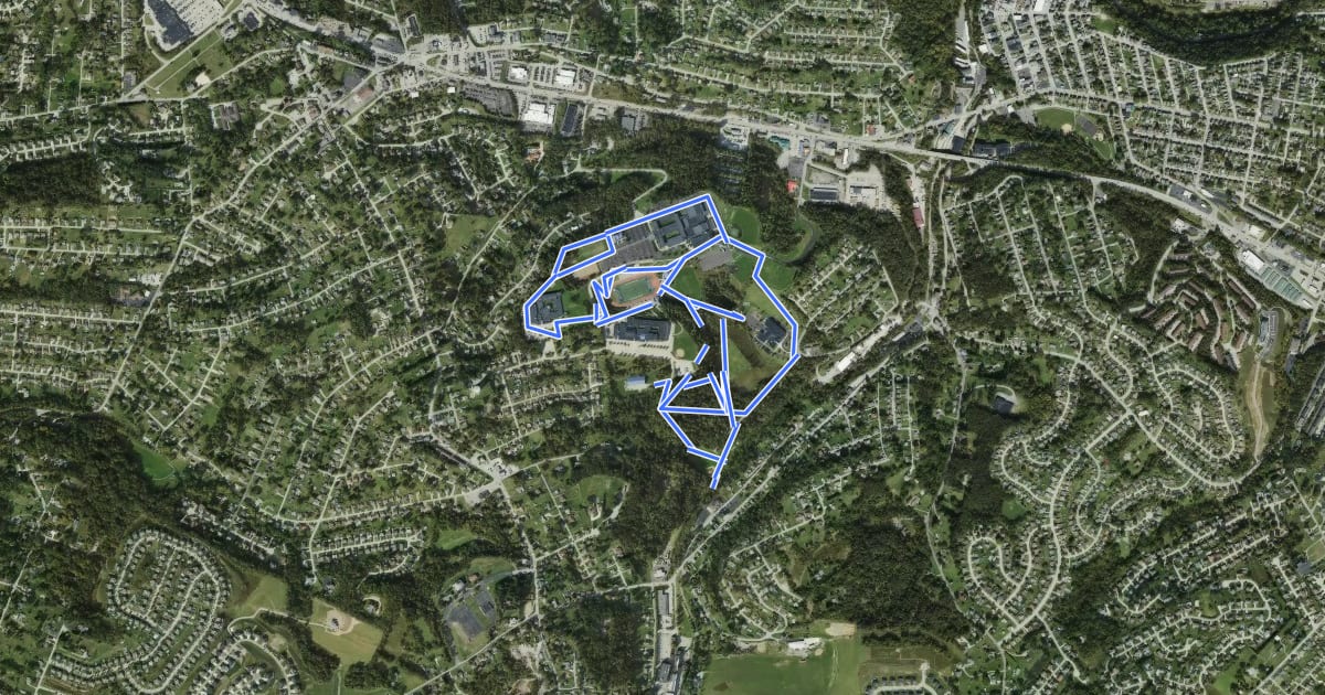 Маршрут Norwin Campus Hiking Trails на спутниковом снимке